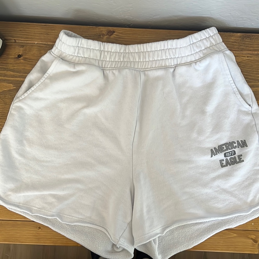 AMERICAN EAGLE BOYFRIEND SHORTS